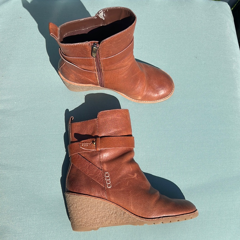 Bass Leather Booties Brown Size 8.5